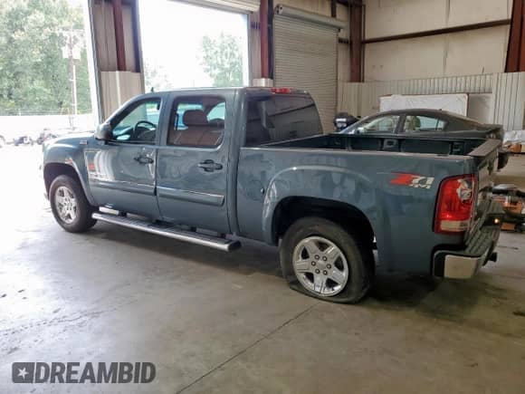 2011 GMC Sierra 1500 SLT z VIN 3GTP2WE34BG161870, wystawiony jako Copart lot #69663045 z przebiegiem 115 035 mil mil oraz Szkoda całkowita • Salvage title. Historia ofert i sprzedaży dostępna na DreamBid. Obrazek 2.