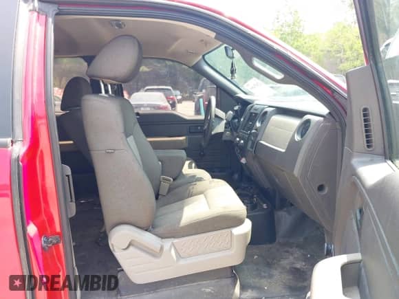 2010 Ford F-150 XL z VIN 1FTEX1EW7AFA76074, wystawiony jako IAAI lot #42437490 z przebiegiem 210 111 mil mil oraz . Historia ofert i sprzedaży dostępna na DreamBid. Obrazek 5.