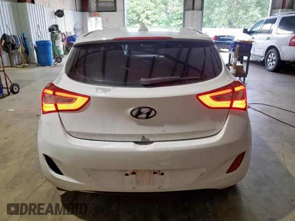 2014 Hyundai Elantra z VIN KMHD35LH2EU178558, wystawiony jako Copart lot #71253865 z przebiegiem 159 403 mil mil oraz Czysty tytuł • Clean title. Historia ofert i sprzedaży dostępna na DreamBid. Obrazek 6.