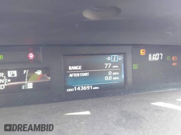 2015 Toyota Prius Two z VIN JTDZN3EU2FJ038659, wystawiony jako IAAI lot #42093821 z przebiegiem 143 691 mil mil oraz . Historia ofert i sprzedaży dostępna na DreamBid. Obrazek 7.