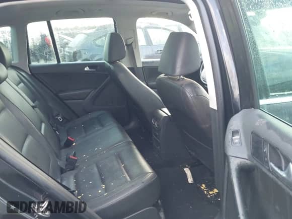 2016 Volkswagen Tiguan SEL с VIN WVGBV7AX6GW505249, выставлен на аукционе IAAI как лот 43402800 с пробегом 120 697 миль миль и . История ставок и продаж доступна на DreamBid. Изображение 8.