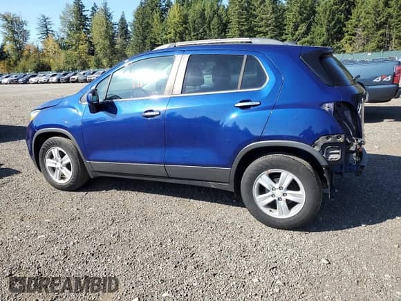 2017 Chevrolet Trax LT with VIN 3GNCJLSB2HL187967, listed as a Copart auction lot 81013005 with 43,138 mi miles and Salvage title. Bid and sale history available at DreamBid. Image 2.