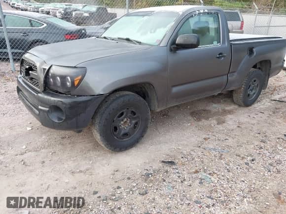 2011 Toyota Tacoma z VIN 5TFNX4CN1BX002043, wystawiony jako IAAI lot #43546253 z przebiegiem 172 063 mil mil oraz . Historia ofert i sprzedaży dostępna na DreamBid. Obrazek 2.