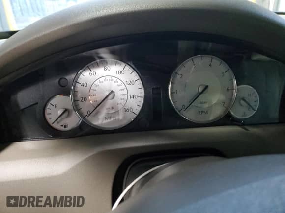 2010 Chrysler 300 C Hemi с VIN 2C3CA6CT7AH126523, выставлен на аукционе Copart как лот 69463335 с пробегом Не указан миль и Чистый • Clean title. История ставок и продаж доступна на DreamBid. Изображение 9.