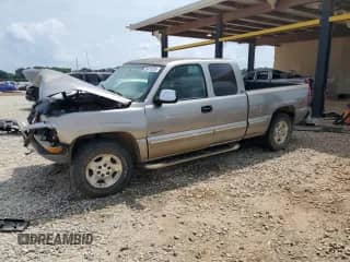 1999 Chevrolet Silverado 1500 LS with VIN 1GCEK19T1XZ104599, listed as a Copart auction lot 59719255 with Not provided miles and Non repairable. Bid and sale history available at DreamBid. Image 1.