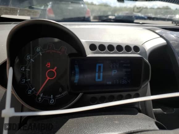 2015 Chevrolet Sonic LTZ with VIN 1G1JE5SBXF4145509, listed as a Copart auction lot 71533985 with 171,364 mi miles and Clean title. Bid and sale history available at DreamBid. Image 9.