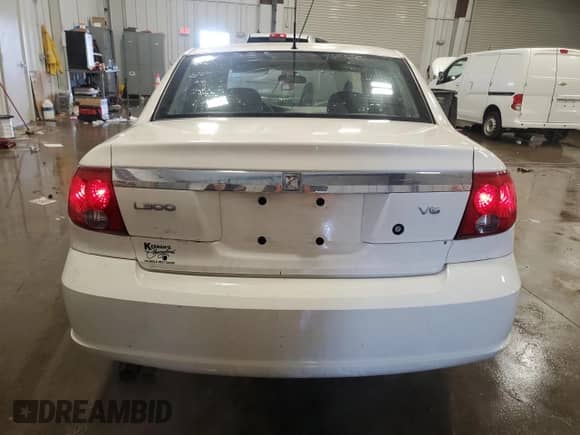 2004 Saturn L L300 2 with VIN 1G8JD54R94Y513778, listed as a Copart auction lot 48287505 with 102,017 mi miles and Non repairable. Bid and sale history available at DreamBid. Image 6.