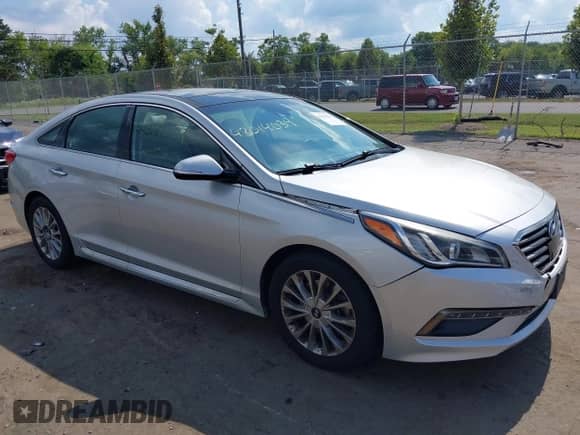 2015 Hyundai Sonata Limited z VIN 5NPE34AF8FH041916, wystawiony jako IAAI lot #43014034 z przebiegiem 99 466 mil mil oraz . Historia ofert i sprzedaży dostępna na DreamBid. Obrazek 1.