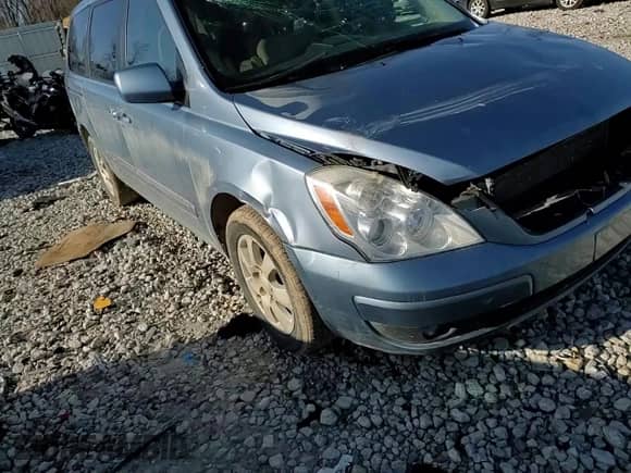 2007 Hyundai Entourage GLS с VIN KNDMC233776012941, выставлен на аукционе Copart как лот 51770505 с пробегом 172 633 миль миль и Чистый • Clean title. История ставок и продаж доступна на DreamBid. Изображение 12.