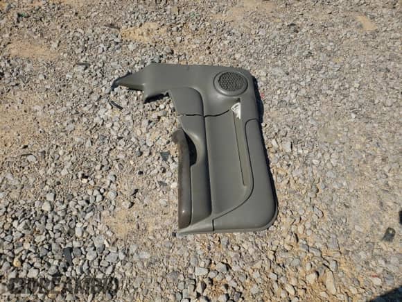 2005 Chevrolet Blazer z VIN 1GNCS18X25K110288, wystawiony jako Copart lot #70339465 z przebiegiem 201 161 mil mil oraz Szkoda całkowita • Salvage title. Historia ofert i sprzedaży dostępna na DreamBid. Obrazek 13.