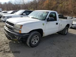 2004 Chevrolet Silverado 1500 LS z VIN 1GCEK14T54E292408, wystawiony jako Copart lot #79575014 z przebiegiem 208 230 mil mil oraz Czysty tytuł • Clean title. Historia ofert i sprzedaży dostępna na DreamBid. Obrazek 1.