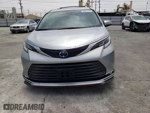 2024 Toyota Sienna Limited с VIN 5TDZRKEC3RS181746, выставлен на аукционе Copart как лот 58351374 с пробегом 6 262 миль миль и Списание • Salvage title. История ставок и продаж доступна на DreamBid. Изображение 12.