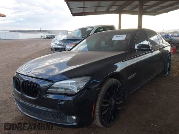 2013 BMW 7 Series 750Li xDrive with VIN WBAYF8C58DD140333, listed as a IAAI auction lot 43400335 with 119,340 mi miles and . Bid and sale history available at DreamBid. Image 22.
