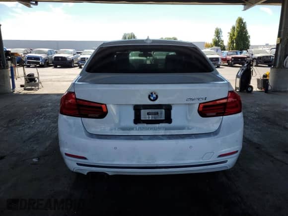 2016 BMW 3 Series 328i with VIN WBA8E9C56GK648194, listed as a Copart auction lot 72055065 with 179,822 mi miles and Clean title. Bid and sale history available at DreamBid. Image 6.