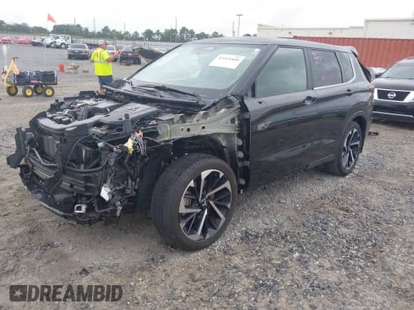 2024 Mitsubishi Outlander SE with VIN JA4T5VA90RZ023368, listed as a IAAI auction lot 43324466 with 27,783 mi miles and . Bid and sale history available at DreamBid. Image 17.