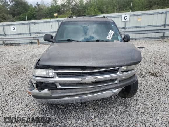 2000 Chevrolet Suburban LS z VIN 3GNEC16T0YG206860, wystawiony jako Copart lot #52389045 z przebiegiem 196 405 mil mil oraz Szkoda całkowita • Salvage title. Historia ofert i sprzedaży dostępna na DreamBid. Obrazek 5.