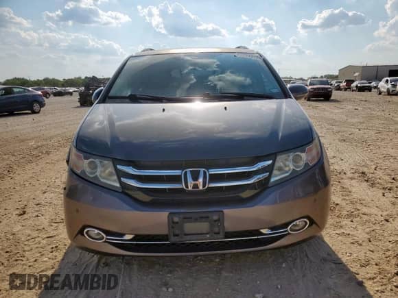 2014 Honda Odyssey Touring с VIN 5FNRL5H94EB106295, выставлен на аукционе Copart как лот 81244975 с пробегом 231 988 миль миль и Списание • Salvage title. История ставок и продаж доступна на DreamBid. Изображение 5.