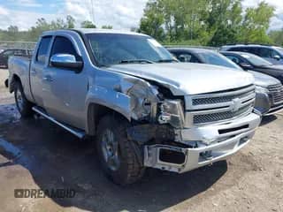 2013 Chevrolet Silverado 1500 LTZ with VIN 3GCPKTE70DG352111, listed as a IAAI auction lot 43073411 with 181,356 mi miles and . Bid and sale history available at DreamBid. Image 1.