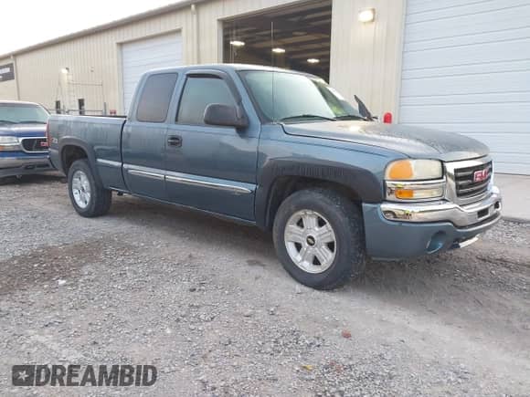 2006 GMC Sierra 1500 SLE1 z VIN 2GTEK19B061111364, wystawiony jako IAAI lot #42487299 z przebiegiem 173 736 mil mil oraz . Historia ofert i sprzedaży dostępna na DreamBid. Obrazek 1.