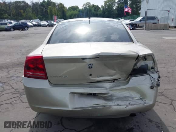 2008 Dodge Charger with VIN 2B3KA43G18H296399, listed as a IAAI auction lot 43325813 with 115,717 mi miles and . Bid and sale history available at DreamBid. Image 6.