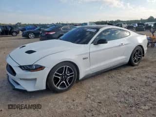 2020 Ford Mustang GT Premium с VIN 1FA6P8CF6L5191294, выставлен на аукционе Copart как лот 85847375 с пробегом 34 165 миль миль и Списание • Salvage title. История ставок и продаж доступна на DreamBid. Изображение 1.
