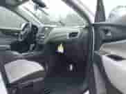 2024 Chevrolet Equinox LS z VIN 3GNAX5EG0RL287768, wystawiony jako IAAI lot #41622472 z przebiegiem 13 697 mil mil oraz . Historia ofert i sprzedaży dostępna na DreamBid. Obrazek 5.