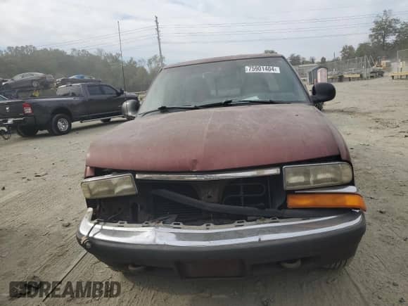 1998 Chevrolet S-10 LS с VIN 1GCCT19X7WK167883, выставлен на аукционе Copart как лот 75901404 с пробегом Не указан миль и На запчасти • Non repairable. История ставок и продаж доступна на DreamBid. Изображение 5.