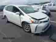 2015 Toyota Prius Two z VIN JTDZN3EU6FJ018432, wystawiony jako IAAI lot #43043108 z przebiegiem 135 265 mil mil oraz . Historia ofert i sprzedaży dostępna na DreamBid. Obrazek 1.