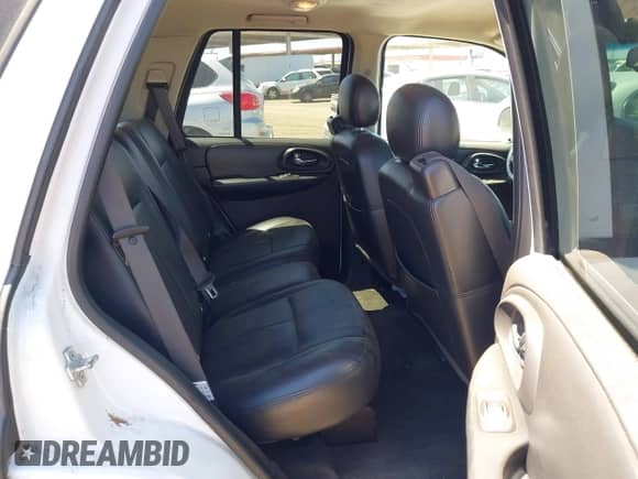 2007 Chevrolet TrailBlazer LT с VIN 1GNDT13S172116941, выставлен на аукционе IAAI как лот 42552214 с пробегом 211 328 миль миль и . История ставок и продаж доступна на DreamBid. Изображение 8.
