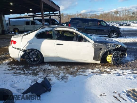 2009 BMW M3 with VIN WBSWD93519PY43499, listed as a IAAI auction lot 41373944 with 86,466 mi miles and . Bid and sale history available at DreamBid. Image 13.