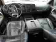 2007 Chevrolet Silverado 1500 LTZ z VIN 2GCEK19J271612362, wystawiony jako Copart lot #52807895 z przebiegiem 288 793 mil mil oraz Szkoda całkowita • Salvage title. Historia ofert i sprzedaży dostępna na DreamBid. Obrazek 8.