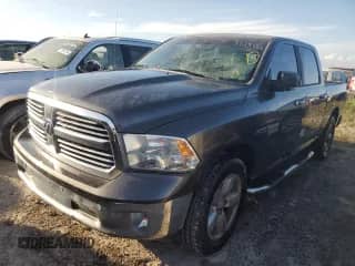 2014 Ram 1500 Big Horn z VIN 1C6RR6LM2ES429240, wystawiony jako Copart lot #77254914 z przebiegiem 149 552 mil mil oraz Nie do naprawy • Non repairable. Historia ofert i sprzedaży dostępna na DreamBid. Obrazek 1.