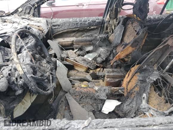 2011 Dodge Caliber Mainstreet z VIN 1B3CB3HA1BD116049, wystawiony jako Copart lot #71008615 z przebiegiem Nie podano mil oraz Nie do naprawy • Non repairable. Historia ofert i sprzedaży dostępna na DreamBid. Obrazek 7.