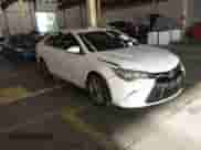 2015 Toyota Camry SE z VIN 4T1BF1FK5FU896718, wystawiony jako IAAI lot #43229803 z przebiegiem 125 366 mil mil oraz . Historia ofert i sprzedaży dostępna na DreamBid. Obrazek 1.