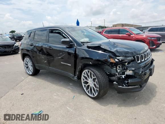 2025 Jeep Compass Sport with VIN 3C4NJDAN7ST528676, listed as a Copart auction lot 64475075 with 16,640 mi miles and Salvage title. Bid and sale history available at DreamBid. Image 4.