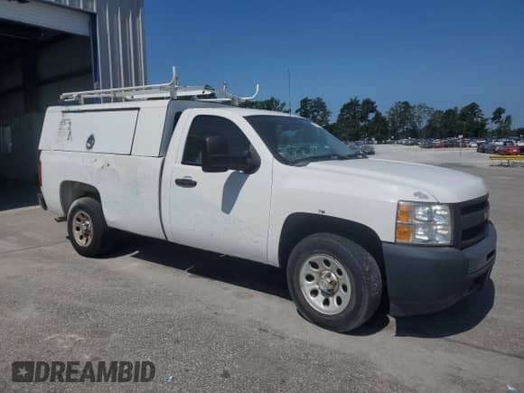 2013 Chevrolet Silverado 1500 Work Truck z VIN 1GCNCPEX1DZ269279, wystawiony jako Copart lot #52378315 z przebiegiem 115 243 mil mil oraz Czysty tytuł • Clean title. Historia ofert i sprzedaży dostępna na DreamBid. Obrazek 4.