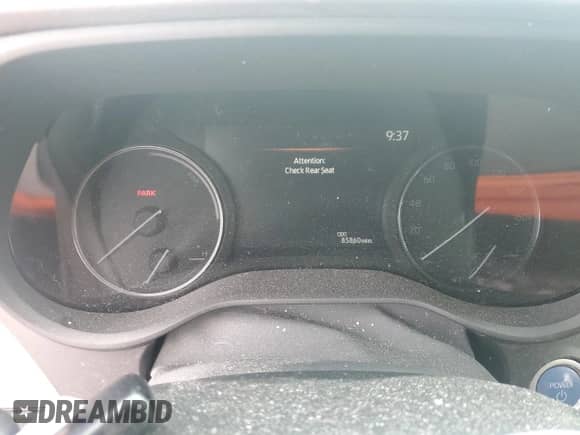 2022 Toyota Sienna Platinum с VIN 5TDERKEC1NS116533, выставлен на аукционе Copart как лот 70362315 с пробегом 85 860 миль миль и Списание • Salvage title. История ставок и продаж доступна на DreamBid. Изображение 9.