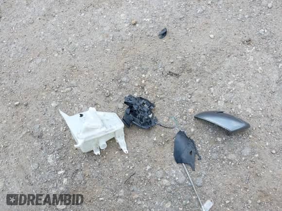 2019 Jeep Grand Cherokee Limited with VIN 1C4RJEBG2KC857949, listed as a IAAI auction lot 42922583 with 60,393 mi miles and . Bid and sale history available at DreamBid. Image 12.