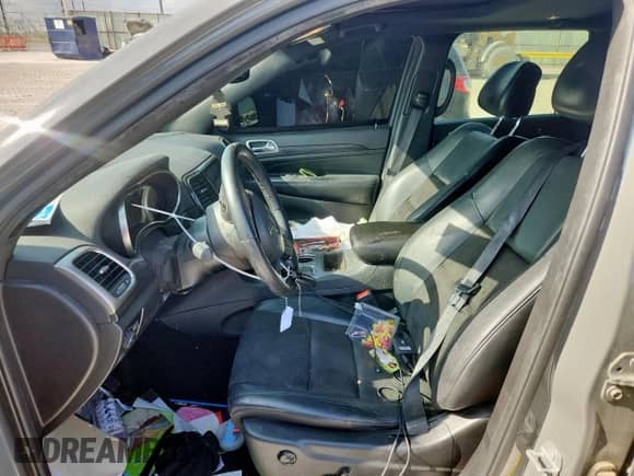 2020 Jeep Grand Cherokee Altitude с VIN 1C4RJFAGXLC384794, выставлен на аукционе Copart как лот 69443915 с пробегом 120 043 миль миль и Списание • Salvage title. История ставок и продаж доступна на DreamBid. Изображение 7.