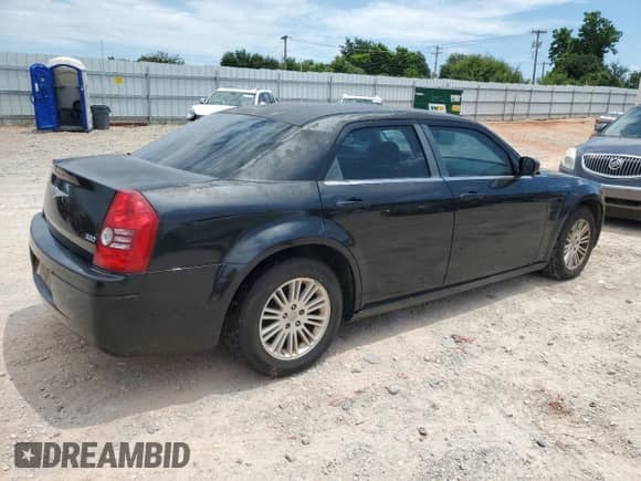 2009 Chrysler 300 LX with VIN 2C3KA43D19H500516, listed as a Copart auction lot 66175875 with 179,265 mi miles and Salvage title. Bid and sale history available at DreamBid. Image 3.