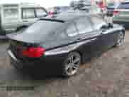 2014 BMW 3 Series 328i xDrive с VIN WBA3B5G5XENS10019, выставлен на аукционе IAAI как лот 43513067 с пробегом 116 285 миль миль и . История ставок и продаж доступна на DreamBid. Изображение 4.