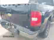 2012 Chevrolet Silverado 1500 LS z VIN 3GCPCREA7CG105775, wystawiony jako IAAI lot #41752232 z przebiegiem 271 970 mil mil oraz . Historia ofert i sprzedaży dostępna na DreamBid. Obrazek 19.