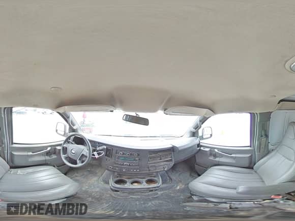 2019 Chevrolet Express Cargo с VIN 1GCWGBFP4K1164337, выставлен на аукционе Copart как лот 52308495 с пробегом 151 533 миль миль и Списание • Salvage title. История ставок и продаж доступна на DreamBid. Изображение 15.