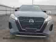 2023 Nissan Kicks SR с VIN 3N1CP5DV4PL501761, выставлен на аукционе Copart как лот 83784365 с пробегом 60 460 миль миль и Списание • Salvage title. История ставок и продаж доступна на DreamBid. Изображение 5.