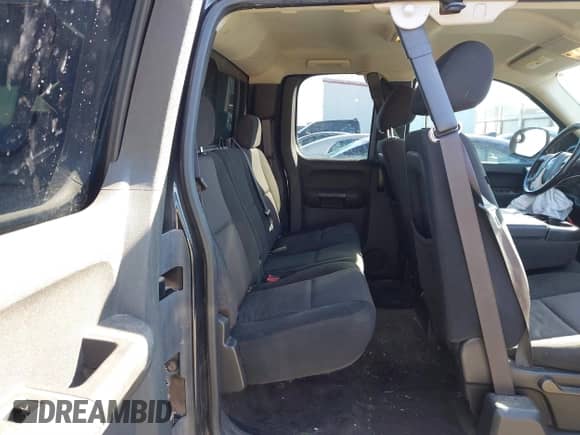 2010 GMC Sierra 1500 SLE with VIN 1GTSCVE04AZ268455, listed as a IAAI auction lot 41005184 with 303,161 mi miles and . Bid and sale history available at DreamBid. Image 8.