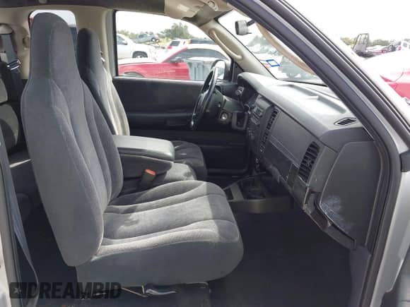 2002 Dodge Dakota SLT with VIN 1B7GL42X52S532391, listed as a IAAI auction lot 43324449 with 85,046 mi miles and . Bid and sale history available at DreamBid. Image 5.