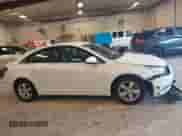2014 Chevrolet Cruze 1LT z VIN 1G1PC5SB9E7218303, wystawiony jako IAAI lot #43034783 z przebiegiem 81 305 mil mil oraz . Historia ofert i sprzedaży dostępna na DreamBid. Obrazek 13.