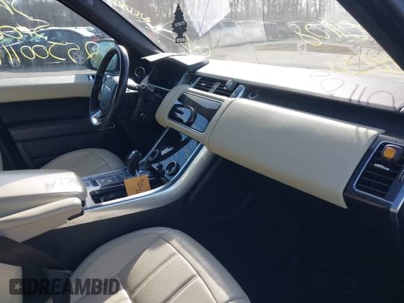 2020 Land Rover Range Rover Sport HSE with VIN SALWR2SU3LA743674, listed as a IAAI auction lot 41300143 with 66,126 mi miles and . Bid and sale history available at DreamBid. Image 5.