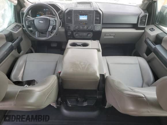 2018 Ford F-150 XL z VIN 1FTEW1CB7JKC76852, wystawiony jako Copart lot #66213195 z przebiegiem 155 147 mil mil oraz Szkoda całkowita • Salvage title. Historia ofert i sprzedaży dostępna na DreamBid. Obrazek 8.