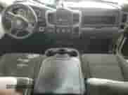 2023 Ram 1500 Tradesman z VIN 1C6RR7FT2PS528376, wystawiony jako Copart lot #87434494 z przebiegiem Nie podano mil oraz Szkoda całkowita • Salvage title. Historia ofert i sprzedaży dostępna na DreamBid. Obrazek 8.